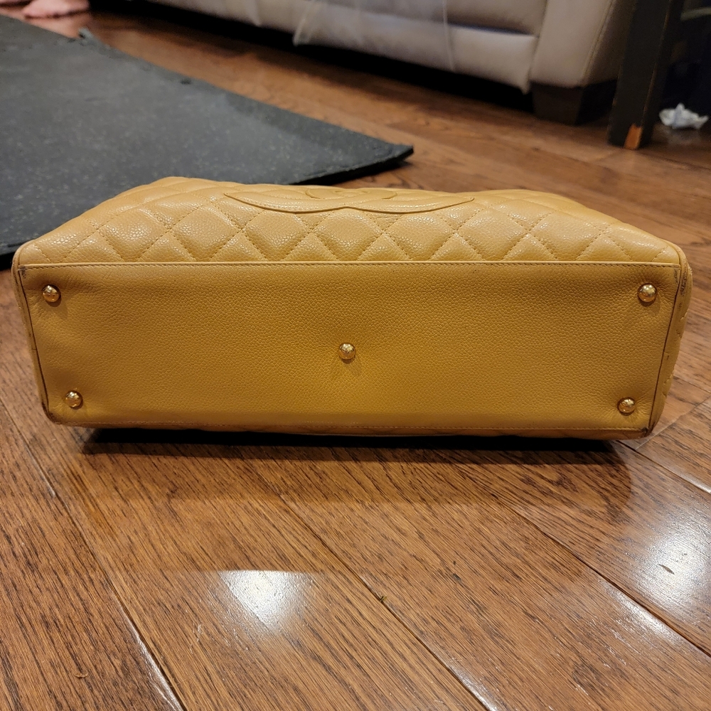 Authentic Chanel biege caviar bowling bag - Picture 6 of 7